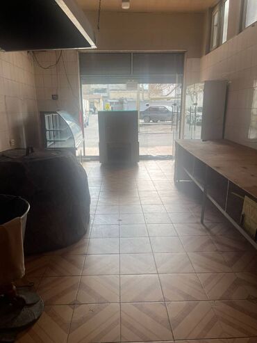 Digər kommersiya daşınmaz əmlakı: Obyekt icarəyə verilir. Nermanov metrosunun yanında 100 kv tam esyalı — 2