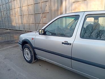Volkswagen: Volkswagen Vento: 1993 г., 1.8 л, Механика, Седан — 6