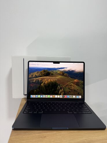 операционные системы 32 и 64 разрядные: Ноутбук, Apple, 8 ГБ ОЭТ, Apple M2, 13.5 ", Колдонулган, Оюндар үчүн, эс тутум SSD