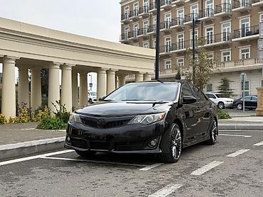 toyota aygo: Toyota Camry: 2.5 l | 2014 il Sedan — 10