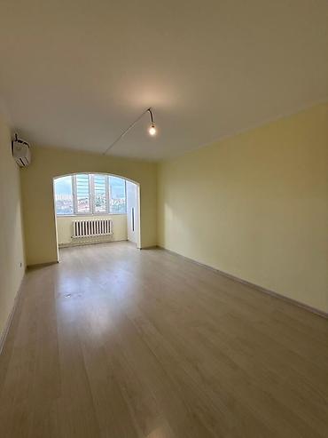 1 комната, 44 м², ул. Калык Акиева 106 серия, 5 этаж, Косметический ремонт at lalafo.kg 1 комната, 44 м², ул. Калык Акиева 106 серия, 5 этаж, Косметический ремонт