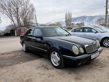 гольы 2: Mercedes-Benz E-Class: 1998 г., 2.3 л, Механика, Бензин, Седан