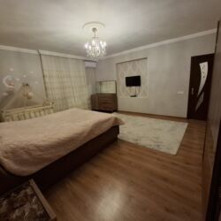 Həyət evləri və villaların satışı: 6 otaqlı, 207 kv. m, Kredit yoxdur, Orta təmir — 25