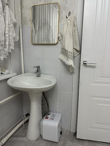 Раковина +зеркало 2500