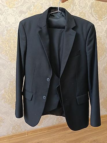 kətan kostyum: Kişi üçün kostyum 3 lü dəst boz və qara
165 sm,65 kq — 2