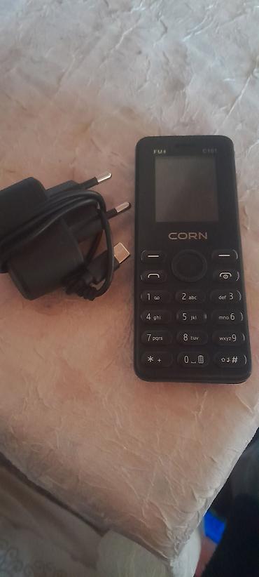 telfon nomrəsi: Satılır adapter verlir usdunde nomre yernin biri qirlb duzeltdirmek — 1