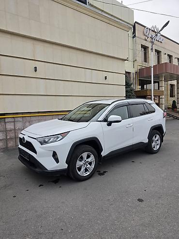 22 5 295 80: Toyota RAV4: 2021 г., 2.5 л, Автомат, Бензин, Кроссовер — 2
