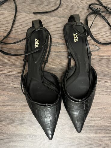 Basanoşka və səndəllər: Zara, Ölçü: 36, rəng - Qara, Yeni — 7