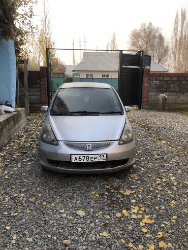 авто бишкек сайт: Honda Fit: 2002 г., 1.3 л, Вариатор, Бензин, Хетчбек