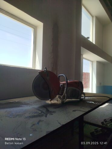 Beton işləri: #Betonkesme #betondeşmə Beton kubik kərpic - dən kəsim deşim — 29