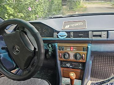 морда 210: Mercedes-Benz W124: 1990 г., 2 л, Механика, Бензин, Седан — 8
