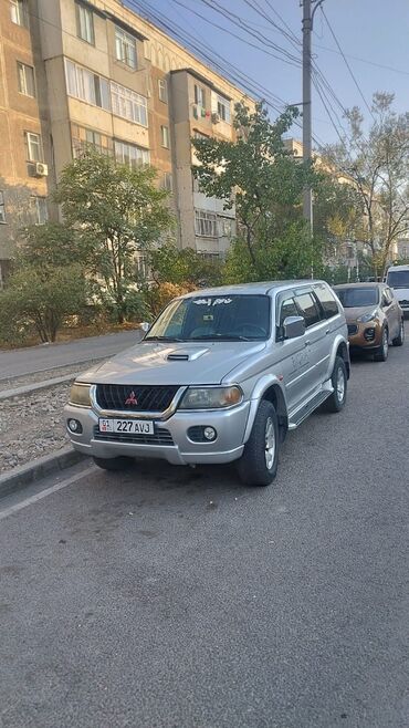 двигатель митсубиси спейс вагон: Mitsubishi Pajero Sport (I поколение), серебристый SUV. Кузов и