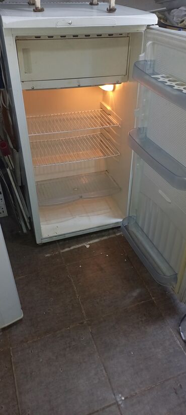 soyducu xaladenik: Б/у 1 дверь Atlant Холодильник Продажа, цвет - Белый