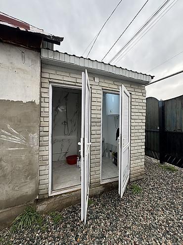 Продажа полдома: Продается пол дома Кызыл Аскер, возле улицы Кайназарова, участок 2.5 — 7