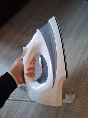 Pegle na paru: Gorenje parna pegla SHI2200GC (tip SG-5146) - Snaga: 2200 W (220–240 — 2