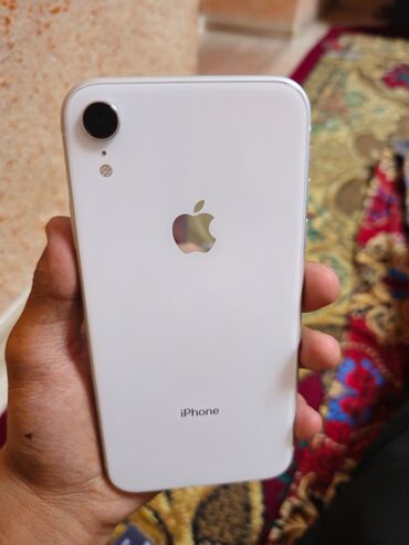 корпус для пе: IPhone Xr, Колдонулган, 128 ГБ, Ак, Каптама, 83 %