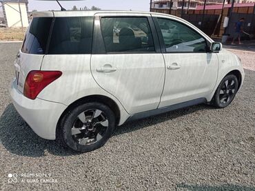 купить корейское авто: Toyota ist: 2003 г., Хэтчбэк