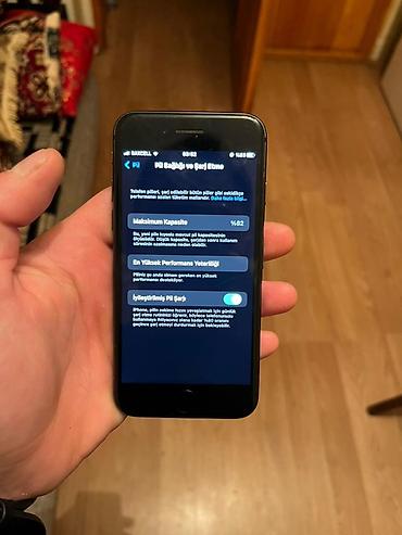 iphone 8 kaca satılır: IPhone 8, 64 GB, Qara, Barmaq izi — 7