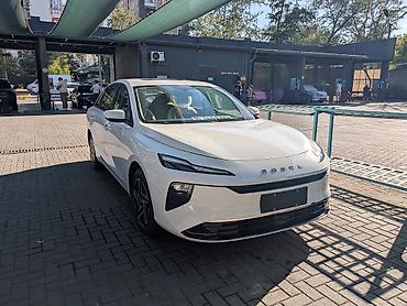 hyundai ionic: Roewe : 2026 г., Автомат, Электромобиль, Седан — 4