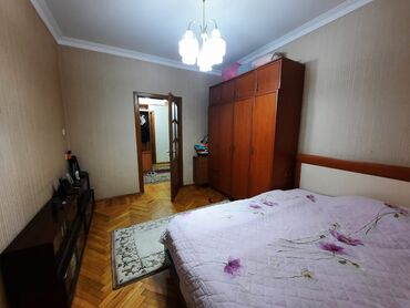 Uzunmüddətli kirayə mənzillər: 4 otaqlı mənzil kirayə verilir orta blok orta mərtəbədə — 5