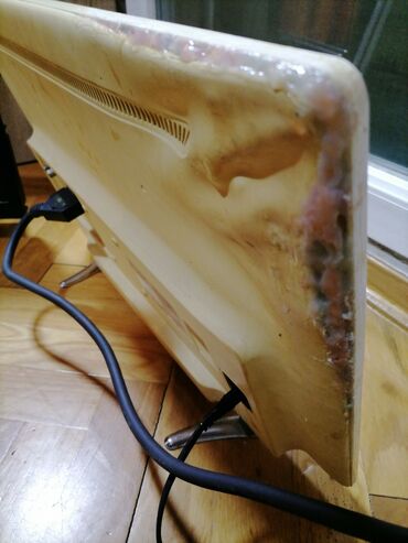 Televizori: TV TESLA Led tanki 24 inča ili 60 dijagonala ekrana ispravan sa jednom — 6