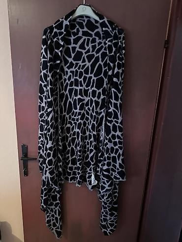 parka s: Ženska kardigan/pončo sa asimetričnim rubom, dugačkih rukava — 1