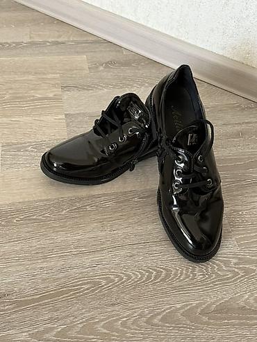 tufli ayaqqabi: Tuflilər, Ölçü: 40, rəng - Qara, Yeni — 1