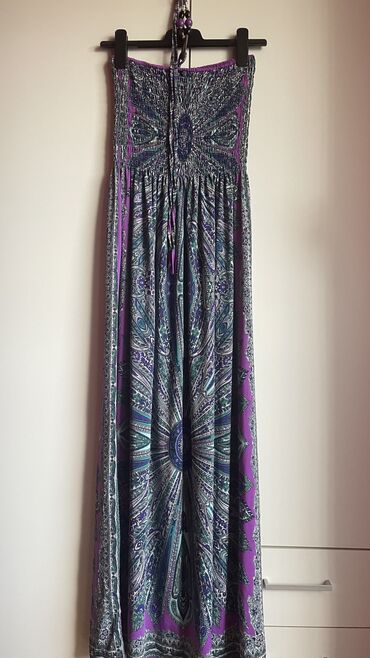 haljina kombinezon: Predivna duga haljina, uni velivina, bozanstvenog dezena, gornji deo