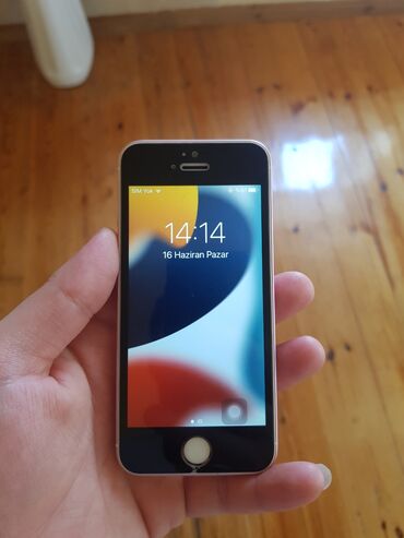 işlənmiş iphone 13 pro: IPhone SE, 32 ГБ, Deep Purple, Отпечаток пальца