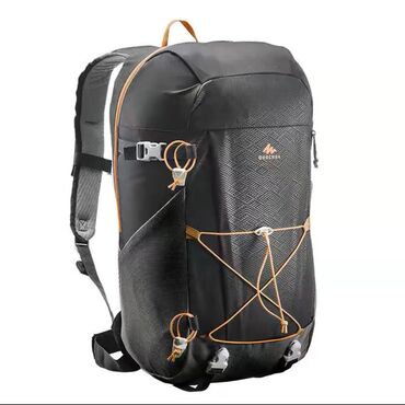 рюкзак черный: Рюкзак для походов и трекинга от известной фирмы Decathlon Quechua