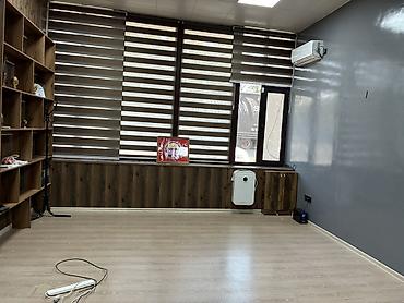 работа в склад: Сдаю The entire office: 70 м², Другой тип здания, С ремонтом, С отдельным сан узлом — 10