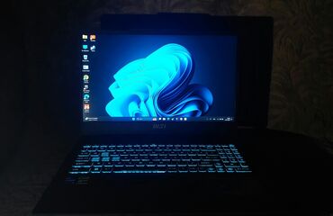 notebook 4 ram: İşlənmiş MSI, 15.6 ", Intel Core i5, 512 GB, Ünvandan götürmə
