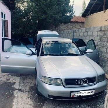 мазда 626 2000 год: Audi A4: 2000 г., 1.6 л, Механика, Бензин, Седан