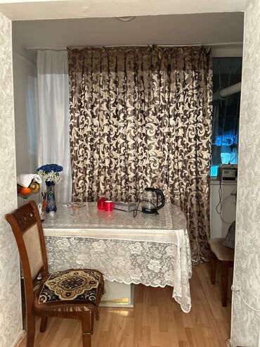 Uzunmüddətli kirayə mənzillər: Yasamal rayonund ev kiraye verilir 1. Otaq. 5/1. Təmirli. Ayilə. Ana — 1