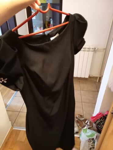 velicine haljina po brojevima: XL (EU 42), bоја - Crna, Koktel, klub, Kratkih rukava