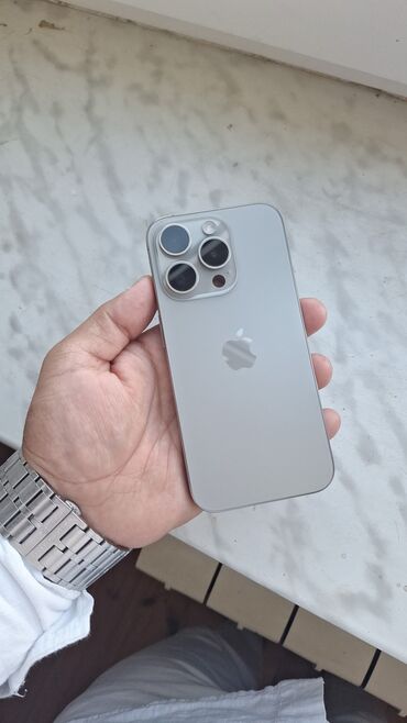IPhone 15 Pro, 128 GB, Natural Titanium, Face ID, Simsiz şarj, Sənədlərlə