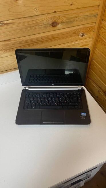 компьютер i3: Ноутбук, HP, 4 ГБ ОЗУ, Intel Core i3, 14.3 ", Б/у, Для работы, учебы, память SSD