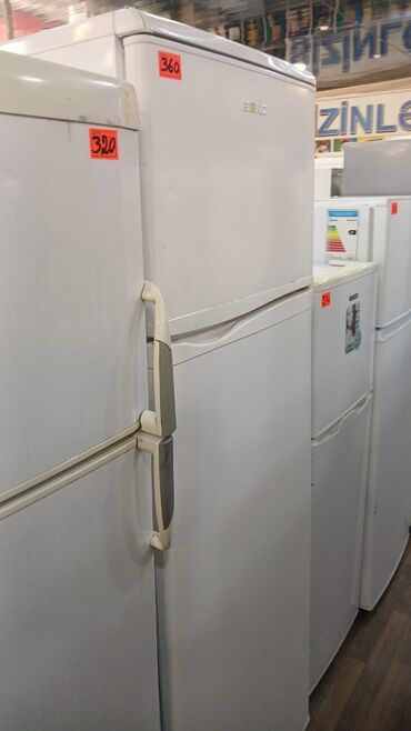 soyuduclar: 2 qapılı Beko Soyuducu Satılır, rəng - Ağ