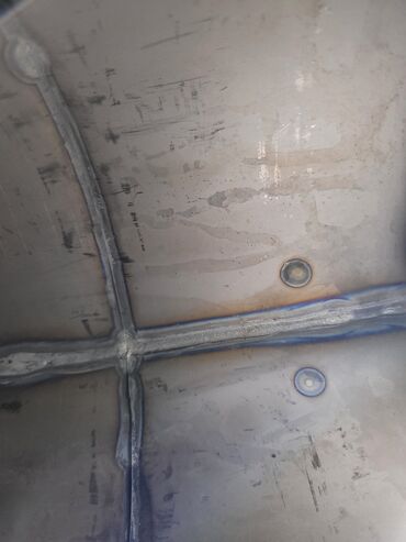 Digər əntiq əşyalar: Antik konyak boçkası satılır. Sovet dövrünün boçkasıdır. Üstü misdir — 7