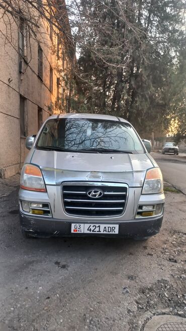 авто росрочку: Hyundai H-1 (Grand Starex): 2006 г., 2.5 л, Механика, Дизель, Бус