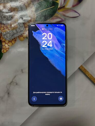 телефон samsung s21: Samsung Galaxy S21 5G, Б/у, 256 ГБ, цвет - Белый, 1 SIM