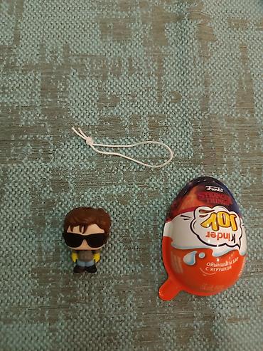 киндер сюрприз: Funko x Stranger Things – Kinder Joy oyuncağı fiquru - Brend/seriya — 1