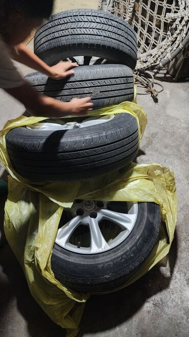 Шины: Ассолому алейким продаётся шины и диски R17 225 65 ранше стоял лексус — 8