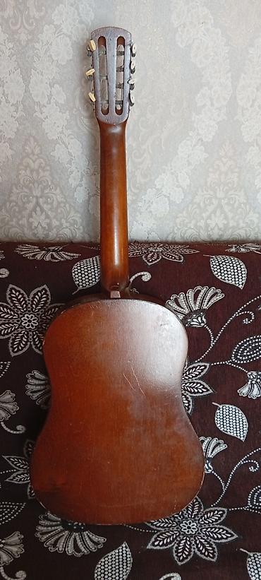 klasik gitara: Sovet istehsalı klassik akustik gitara - Model/artikul: 988 — 2