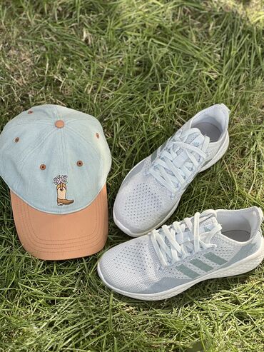 Women's Sneakers and athletic shoes: Женские кепки/кроссовки/очки Девочки лучшие подборки для вас! 🤗💛 — 2