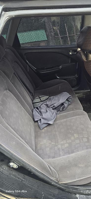 машина кроссовер: Toyota Avensis: 2001 г., 2 л, Механика, Дизель, Универсал — 6