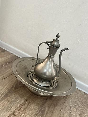 məcmeyi: Əl işi metal məcməyi və ibrik dəsti - Material: döymə metal — 1