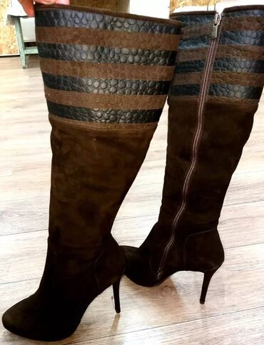 Другая женская обувь: ПРОДАЮ!!! Женскую обувь оптом.Общее количество где-то 100+- пар новых — 18