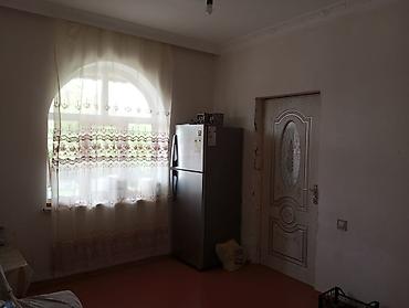 Həyət evləri və villaların satışı: Satışda: Həyət evi evin kupcası var - 1 mərtəbəli daş tikili, kirəmit — 4