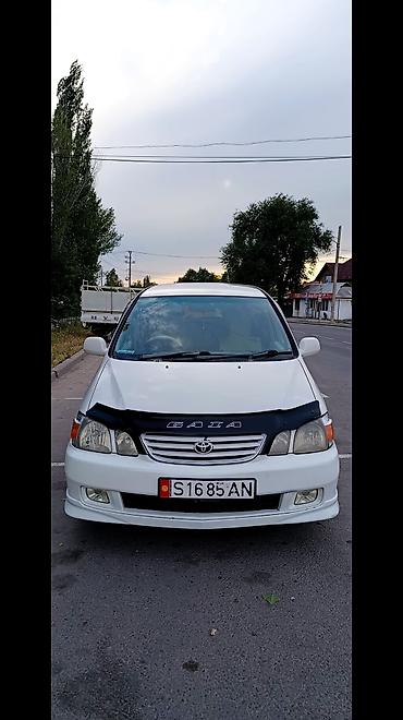 Toyota Gaia: 2004 г., 2 л, Автомат, Бензин, Минивэн